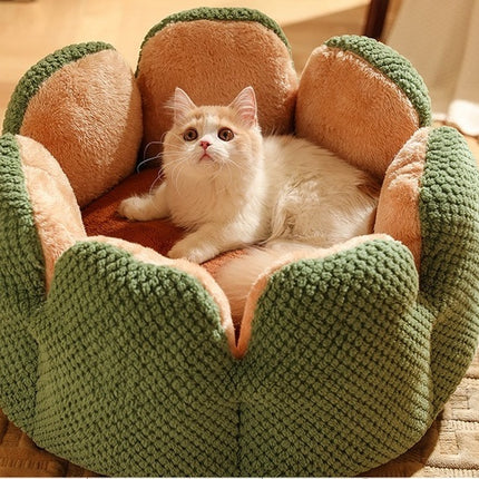 Soft and Warm Cat Bed – Plush Indoor Pet Nest for Cats