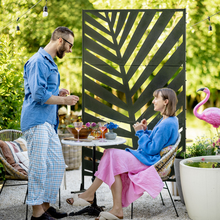 Sturdy Banana Leaf Outdoor Privacy Screen - Durable Steel Frame & Stylish Design