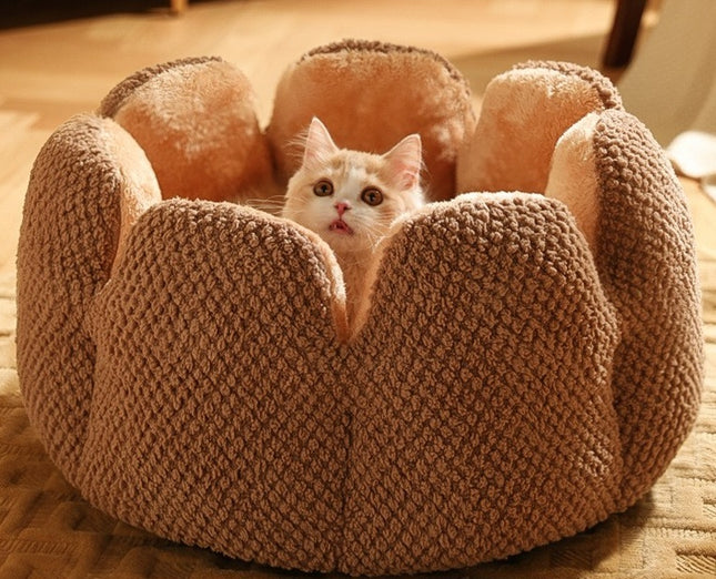 Soft and Warm Cat Bed – Plush Indoor Pet Nest for Cats